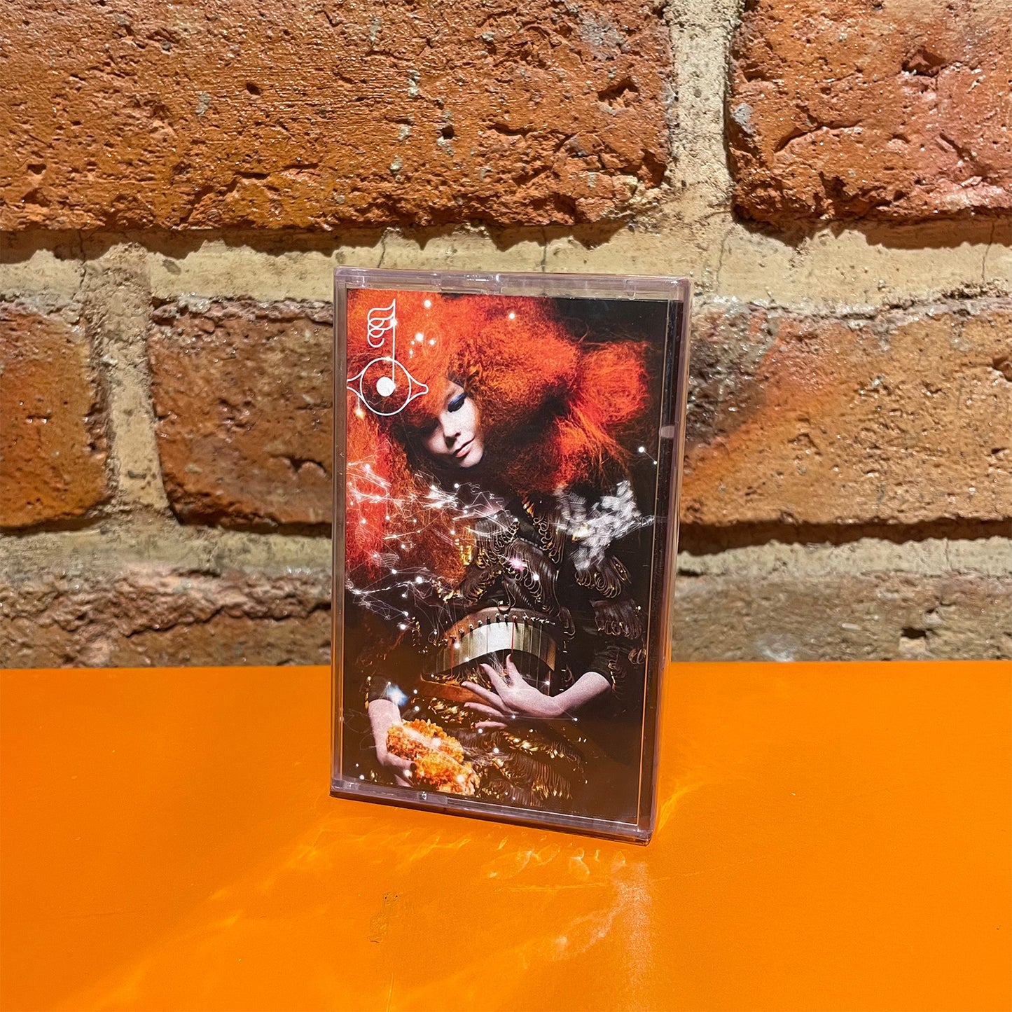 BJÖRK - BIOPHILIA (LIMITED COLOURED CASSETTE)