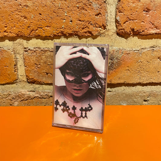 BJÖRK - MEDÚLLA (LIMITED COLOURED CASSETTE)