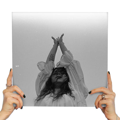 SILVANA ESTRADA - MARCHITA